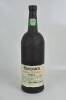 Lote 1222 - Lote de garrafa magnum (150 cl) de Vinho do Porto, Taylor´s 10 anos Old Tawny Port, engarrafado em 1988, em caixa de madeira. Para coleccionador.