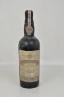 Lote 1251 - Lote de Garrafa de vinho do Porto "Correia Ribeiro & F.ºos Lda." - Tawny - Vintage 1944