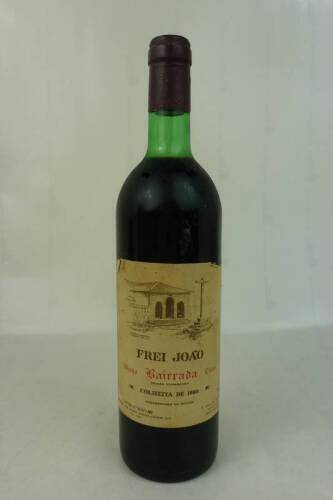 Lote 1287 - Lote de uma garrafa de vinho tinto de Frei João Bairrada de 1980. Para coleccionadores.