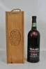 Lote 1291 - Lote de garrafa magnum (150 cl) de Vinho do Porto, Taylor´s LBV de 1984, engarrafado em 1989, em caixa de madeira. Para coleccionador.