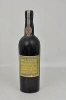 Lote 1300 - Lote de Garrafa de vinho do Porto "Constantino's" vintage - 1950. Para coleccionadores