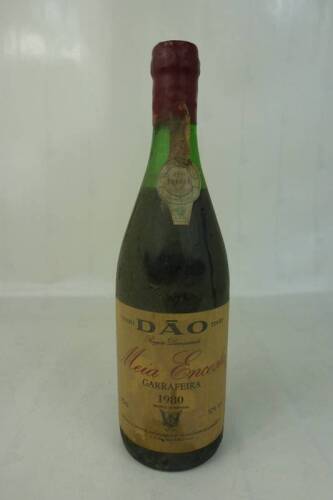 Lote 1311 - Lote de garrafa de Dão Meia Encosta, tinto, Garrafeira, 1980. Para coleccionadores.