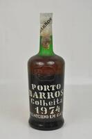 Lote 1375 - Lote de Garrafa de Vinho do Porto BARROS, Colheita 1974, aloirado doce, engarrafado em 1982, para coleccionador.