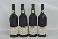 Lote 1406 - Lote de 4 garrafas de Vinho do Porto, Taylor´s Tawny Port, 10,20,30 e 40 anos, engarrafadas em 1989, numeradas e em caixa madeira. Para coleccionador.