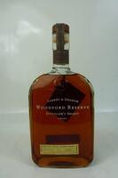 Lote 1420 - Lote de garrafa de Bourbon Wiskey, Babrot & Graham, Woodford Reserve. Garrafa numerada 1326, para coleccionadores.