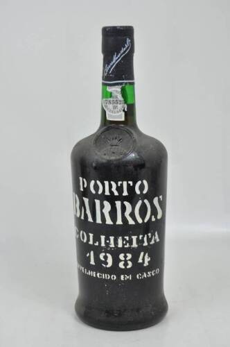 Lote 1577 - Lote de Garrafa de Vinho do Porto BARROS, Colheita 1984, aloirado doce, engarrafado em 1994, para coleccionador.