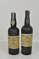 Lote 1681 - Lote de duas garrafas de vinho do Porto "Borges" vintage - 1960. Com valor de venda em www.garrafeiranacional.com de 250€. Para coleccionadores.