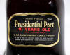 Lote 95 - PRESIDENTIAL PORT 10 YEARS OLD - Garrafa de Vinho do Porto Aloirado Doce. Matured in wood. Engarrafado em 1978. C. Da Silva S.A.R.L - Oporto. (75cl). Encontra-se totalmente fechada. Nota: Garrafa para colecionadores. - 4