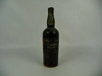 Lote 1989 - Garrafa de Vinho do Porto Romariz, Fine Old Port. Para coleccionadores, Nota: Garrafa antiga. Rótulo danificado