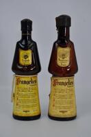 Lote 1992 - Duas garrafa de licor "Frangelico", Itália, Barbero.