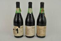 Lote Três garrafas de vinho tinto Dão - Barrocão - Reserva de 1975. Para coleccionadores. Nota: Falhas nos rótulos.