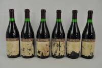 Lote 2100 - Seis garrafas de vinho tinto Ao Tom D´Ela - Adega Cooperativa de Tondela, colheita de 1996. Para coleccionadores. Nota: rótulos danificados.