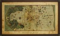 Lote 38 - CARTA DE JUAN DE LA COSA - reprodução antiga de mapa mundo, Carta de Juan de la Cosa. Ano de 1500, sobre papel, com moldura em madeira acantonada por florões em bronze. Dimensão: 55,5x90,5 cm. Suporte com manchas