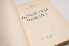 Lote 144 - LIVRO - "Geografia Humana" de A. de Amorim Girão, Portucalense Editora, Porto, 1946. Livro der capa dura. Falhas e defeitos - 2