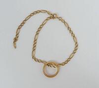 Lote 2822 - Conjunto de pulseira e aliança de ouro 800 contraste não visivel, pulseira partida e aliança com gravação no interior, com27cm de comprimento e tam10, com o peso total de 15,2gr