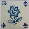 Lote 119 - Painel de 9 azulejos, decorados à maneira do séc. XVIII, com motivos de figura avulsa em azul, com 14x14 cm. Nota: Azulejos soltos - 4