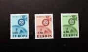 Lote 312 - FILATELIA - SELOS PORTUGUESES NOVOS - 3 un - serie completa Europa CEPT de 1967, com goma original com charneira