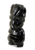 Lote 51 - ESCULTURA EM OBSIDIANA NEGRA - Representando figura de Divindade Asteca. Dim: 11 cm. Nota: A Obsidiana Negra é um vidro natural de origem vulcânica, que se forma pelo rápido arrefecimento da lava. É utilizada desde tempos remotos pela humanidade - 3