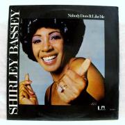 Lote 1349 - LP de vinil - Shirley Bassey - Nobody does it like me, 1974 United Artists records, Nota: em estado entre Bom e Muito Bom