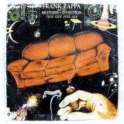 Lote 1397 - LP de vinil - Frank Zappa and The Mothers Of Invention - One Size Fits All, 1976, Nota: em estado entre Bom e Muito Bom