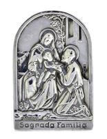 Lote 191 - SAGRADA FAMÍLIA, PRATA PORTUGUESA 833 - Placa em prata com decoração relevada, representação da Sagrada Família. Peso: 2,9 g. Dim: 3,5x2,3 cm. Nota: com marcas de contraste em vigor de 1938 a 1984 e marcas de ourives