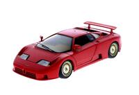 Lote 354 - BURAGO, BUGATTI EB 110 - Miniatura automóvel à escala 1/18 em metal vermelho, Made in Italy. Nota: sinais de manuseamento