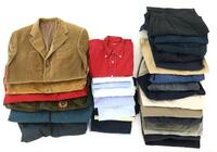 Lote 455 - CASACOS, CALÇAS, CALÇÕES E CAMISAS DE HOMEM - Conjunto de cerca 30 peças de diversas marcas como Gant, Tommy Hilfiger, Dustin, Mike Davis, Casa das Peles, Burberry, Boss, entre outras, modelos e tamanhos diferentes, composto por casacos, calças