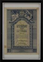 Lote 538 - JUNTA DE CRÉDITO PÚBLICO, TÍTULO DE 1 OBRIGAÇÃO - Título de Uma Obrigação, Consolidado de 2 3/4Por Cento de 1943 no valor de 1000 Escudos emitido em 19430. Dim: 32x24cm (moldura com 43x30 cm)