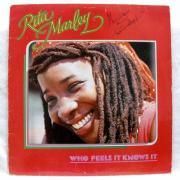 Lote 1486 - LP de vinil - Rita Marley - Who feels it knows it, 1982 Shanachie records, Nota: em estado entre Bom e Muito Bom