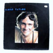 Lote 1676 - LP de vinil - James Taylor, Dad Loves His Work, 1981 CBS inc., Nota: em estado entre Bom e Muito Bom