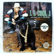 Lote 1689 - LP de vinil - L.L.Cool J. - Walking with a panther, 1989 CBS records , Nota: em estado entre Bom e Muito Bom