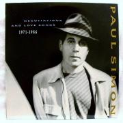 Lote 1934 - LP de vinil - Paul Simon - Negotiations and Love Song ( 1971 - 1986 ) , 1988 Warnwr Bros , Nota: em estado entre Bom e Muito Bom