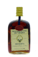 Lote 28 - AGUARDENTE IVV RESERVA 40 ANOS - Garrafa de Aguardente Velha de Vinho, Reserva 40 Anos, Envelhecida em cascos de Carvalho, Instituto da Vinha e do Vinho, (700ml - 40%vol.). Nota Garrafa similar de (35 anos) foi vendida por € 220 na Oportunity Le