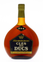 Lote 55 - ARMAGNAC CLÉS DES DUCS - Garrafa de Armagnac, 3 Estrelas, França, (700ml - 40%vol.)