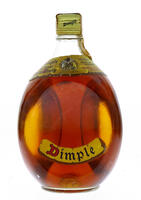 Lote 105 - WHISKY DIMPLE - Garrafa de Whisky, Old Blended Scotch Whisky, John Haig & Co, Escócia, (750ml). Nota: garrafa dos anos 1970s