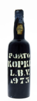 Lote 111 - PORTO KOPKE LBV 1975 - Garrafa de Vinho do Porto, Late Bottled Vintage 1975, engarrafado em 1982, C.N. Kopke, Vila Nova de Gaia, (750ml - 20%vol.)