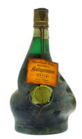 Lote 121 - AGUARDENTE ANTIQUÍSSIMA - Garrafa Fosca de Aguardente Velha Reserva, Antiquíssima, Caves Aliança, Sangalhos, Numerada: 23140, (750ml - 40%vol). Nota: garrafa idêntica à venda por € 65. Consultar valor indicativo em https://t.ly/hhcBj