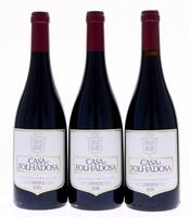 Lote 233 - CASA DE FOLHADOSA 2015 - 3 garrafas de Vinho Tinto DOC Dão, das castas touriga nacional e alfrocheiro, Produzido e engarrafado pela Fundação Dr. António V.T.M. e Albuquerque, Folhadosa, Seia. (750ml – 13%vol.)