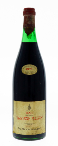 Lote 242 - DÃO TERRAS ALTAS 1976 MAGNUM – Garrafa Magnum de Vinho Tinto, Terras Altas, Colheita 1976, Dão-Região Demarcada, Adegas em Moimenta do Dão, José Maria da Fonseca, (1500ml – 12%vol.)