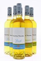 Lote 281 - SANTA VALHA FRESH E BRANCO - 6 garrafas de Vinho Branco, sendo 4 Fresh e 2 Branco, Quinta do Sobreiró de Cima, (750ml - 13%vol.)