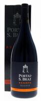 Lote 402 - PORTAL DE S. BRAZ RESERVA 2018 MAGNUM - Garrafa de Vinho Tinto, Vinho Regional Alentejano, Reserva 2018, Private Collection, Cooperativa Agrícola de Granja, (1500ml - 14%vol.). Nota: em caixa de cartão original