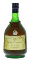 Lote 592 - AGUARDENTE VELHISSIMA NETO COSTA - Garrafa de Aguardente Velhíssima, Neto Costa, VSOP, Caves Neto Costa, (750ml – 40%vol). Nota garrafa idêntica à venda por € 45. Consultar valor indicativo em https://www.drinksco.pt/aguardiente/aguardente-velh