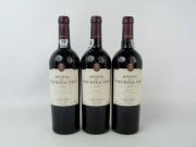 Lote 2282 - Três garrafas de Vinho Tinto Quinta da Touriga - Chã 2002 Douro, Denominação de Origem Controlada, Vila Nova de Foz Côa, Portugal