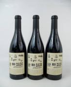 Lote 2299 - Três garrafas de Vinho Tinto Dado Álvaro de Castro e Dirk Van Der Niepoort 2000