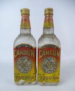 Lote 2391 - Conjunto 2 Garrafas Tequila Cancún - Importado - Produto de México.