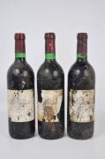 Lote 2559 - Três garrafas de vinho tinto Ferreirinha "Vinha Grande", colheita de 1982. Nota: Rótulos danificados,