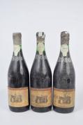 Lote 2719 - Três garrafas de vinho tinto do Dão "Porta de Cavaleiros" Reserva selecionada 1980. Nota: falhas nos rótulos e falhas no lacre