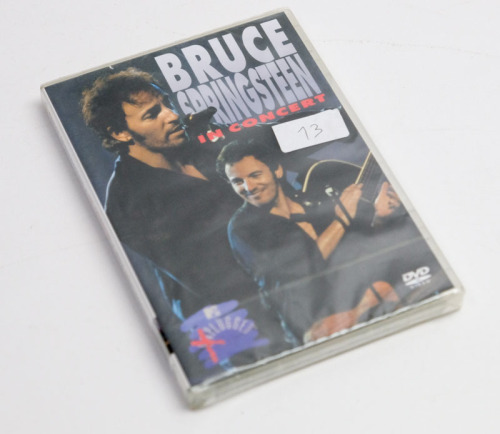 Lote 114 - DVD, BRUCE SPRINGSTEEN IN CONCERT - Caixa fechada e selada. Concerto de MTV Unplugged, 11 Novembro, 1992. Edição de CMV - Columbia Music Video, Dolby Digital 5.1 Surround