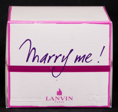 Lote 18 - LANVIN, FRASCO DE PERFUME - Eau de Parfum "Marry Me!", Made in France, 30 ml. Nota: sem uso, caixa selada