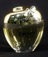 Lote 55 - DKNY, FRASCO DE PERFUME - Eau de Parfum Spray "Nectar Love", Made in Switzerland,100 ml. Nota: sem uso, com tampa, sem caixa